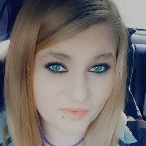 Meet your Posher, Olivea